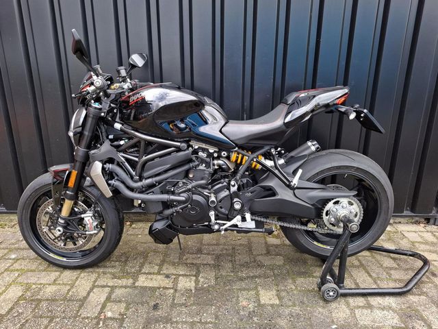 ducati - monster-1200-r