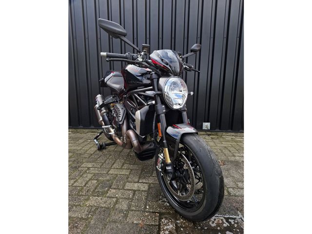 ducati - monster-1200-r