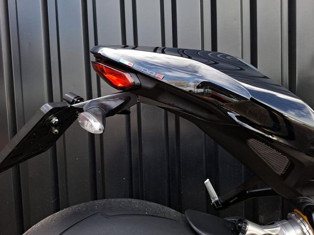 ducati - monster-1200-r