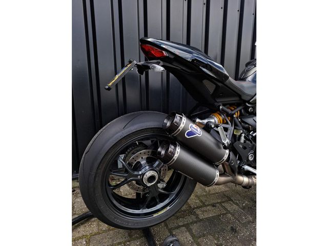 ducati - monster-1200-r