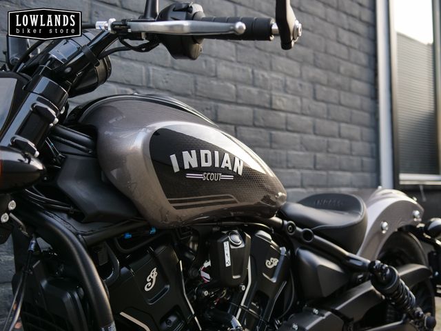 indian - scout-bobber-limited-tech