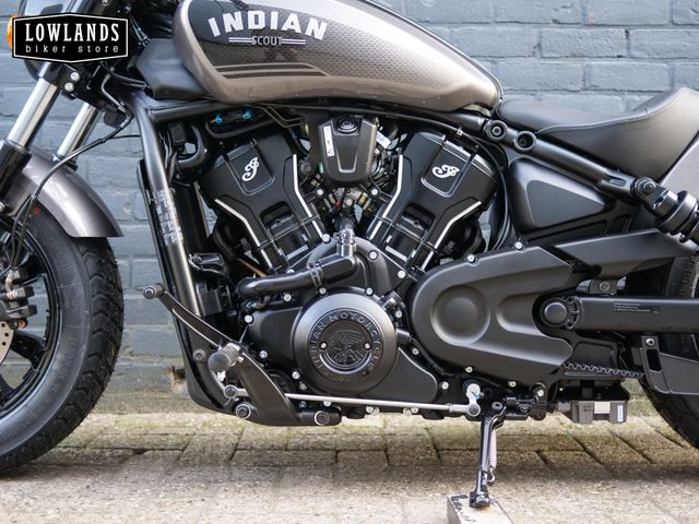 indian - scout-bobber-limited-tech