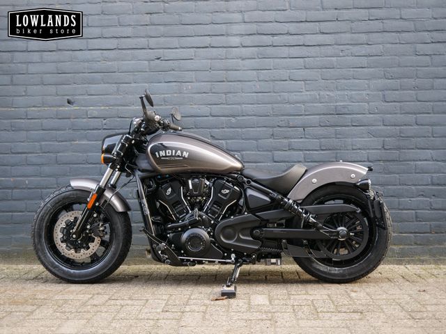indian - scout-bobber-limited-tech