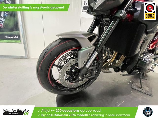 kawasaki - z900