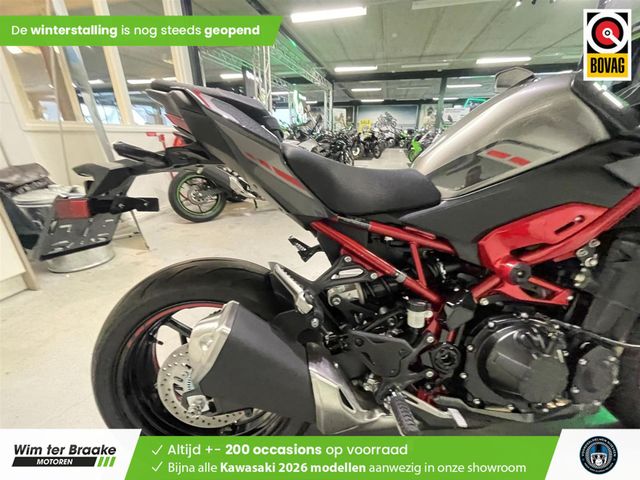 kawasaki - z900