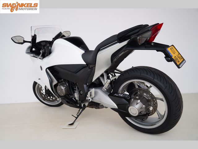 honda - vfr-1200-f