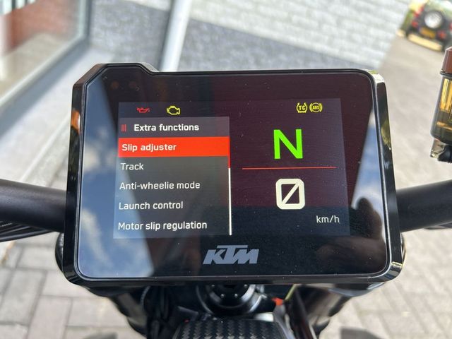 ktm - 1290-super-duke-rr