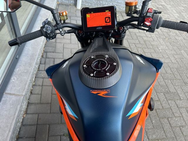 ktm - 1290-super-duke-rr