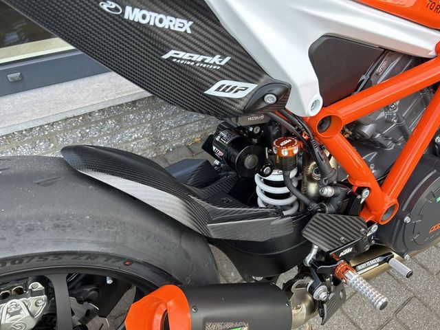 ktm - 1290-super-duke-rr