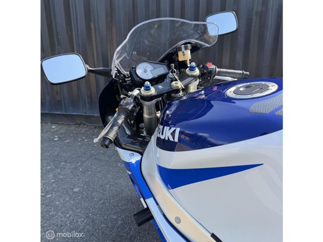 suzuki - gsx-r-750