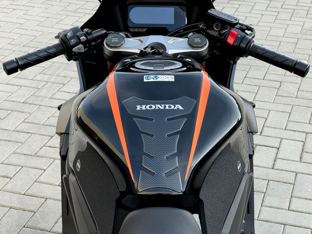 honda - cbr-650-r