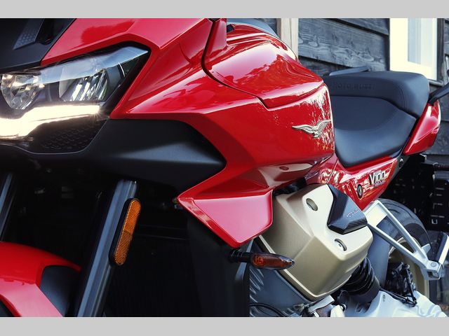 moto-guzzi - v-100-mandello