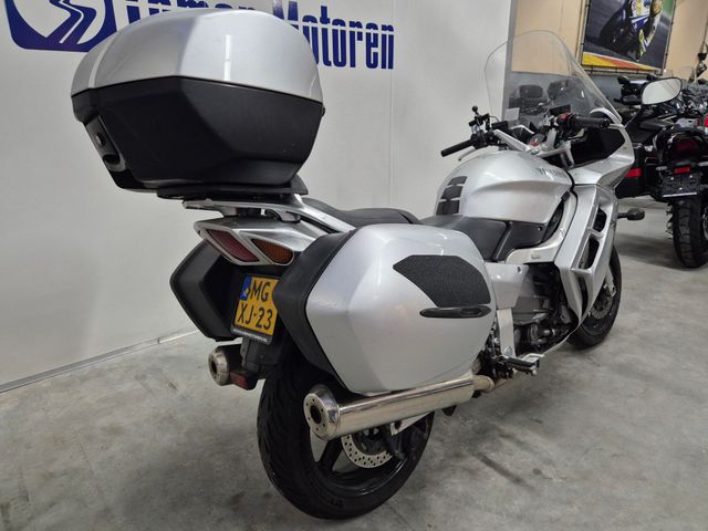 yamaha - fjr-1300