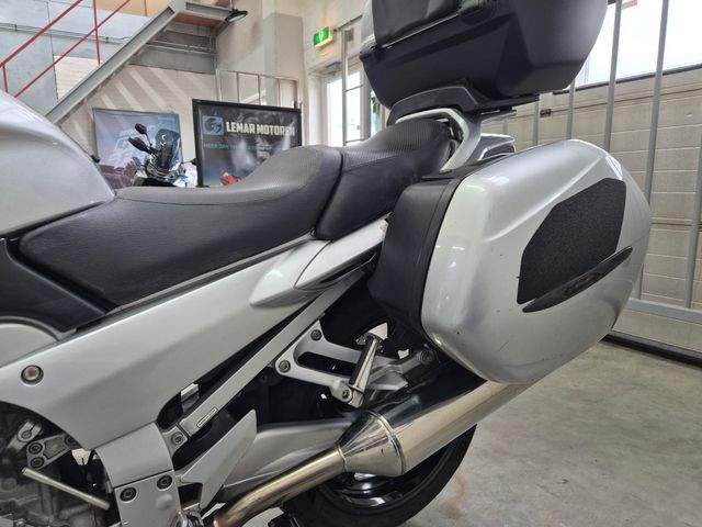 yamaha - fjr-1300