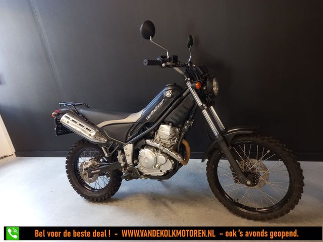 yamaha - xg-250-tricker