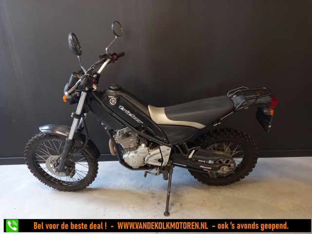 yamaha - xg-250-tricker