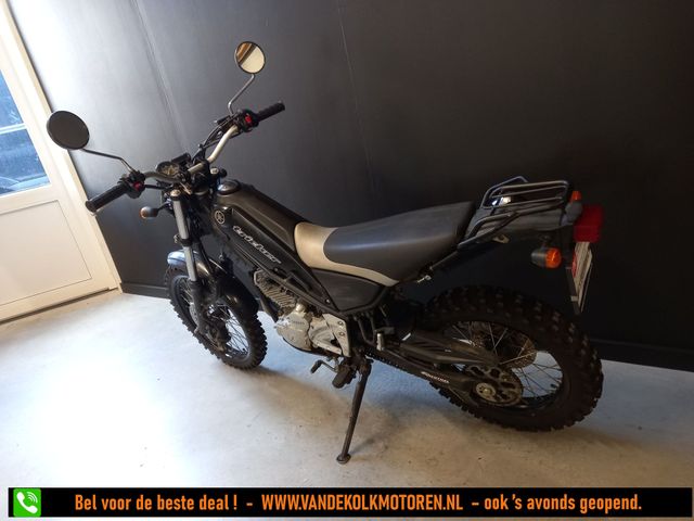 yamaha - xg-250-tricker