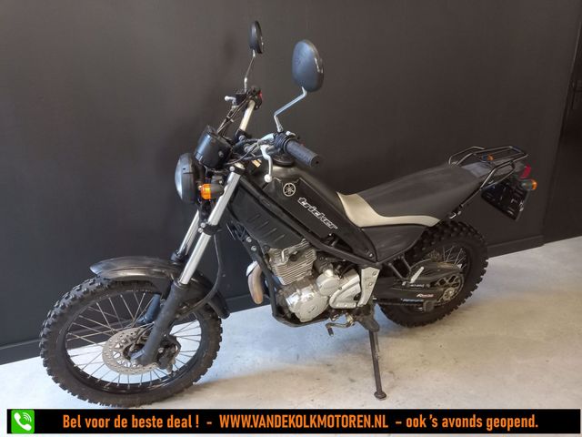 yamaha - xg-250-tricker