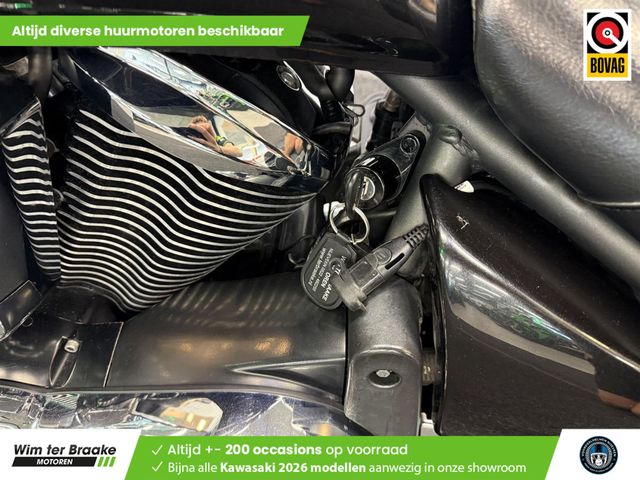 kawasaki - vn-900-classic