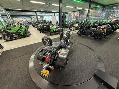 KAWASAKI VN 900 CLASSIC – foto 3