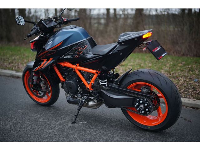 ktm - 1290-super-duke-r