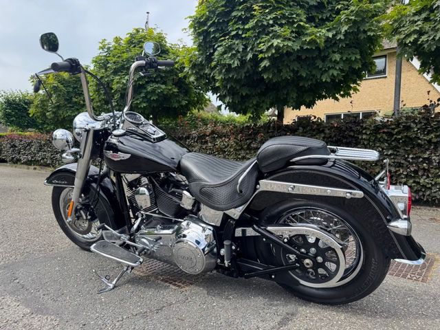 harley-davidson - softail-deluxe