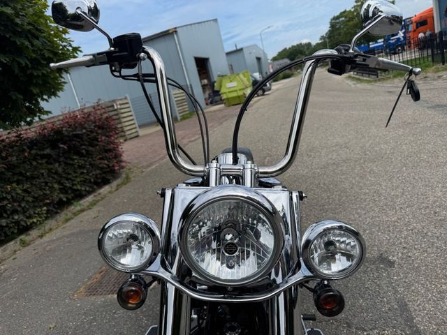 harley-davidson - softail-deluxe