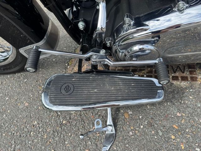 harley-davidson - softail-deluxe