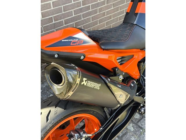 ktm - 890-duke-gp