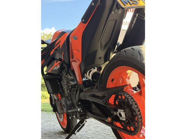 ktm - 890-duke-gp