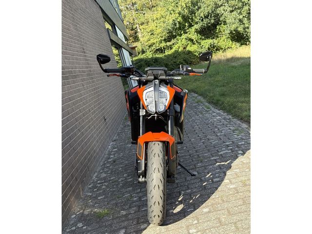 ktm - 890-duke-gp