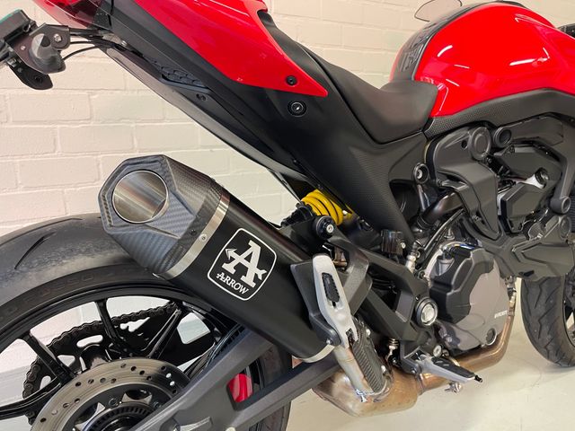 ducati - monster--