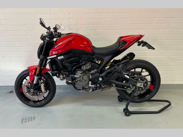 ducati - monster--