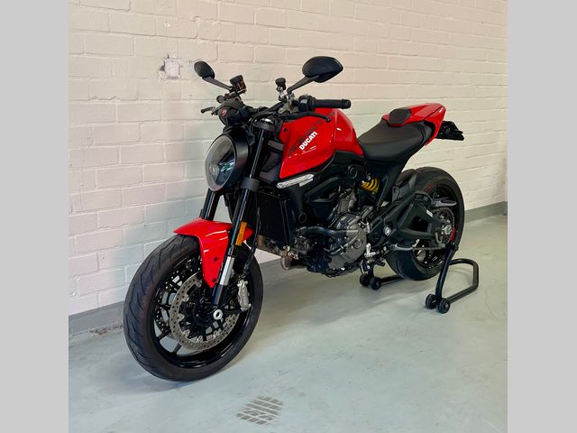 ducati - monster--