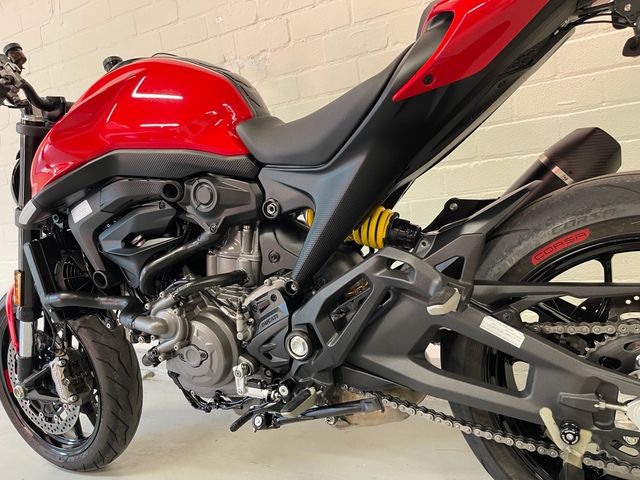 ducati - monster--
