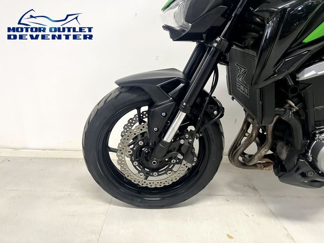kawasaki - z900