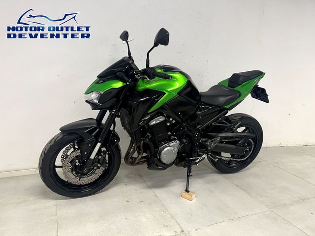 kawasaki - z900