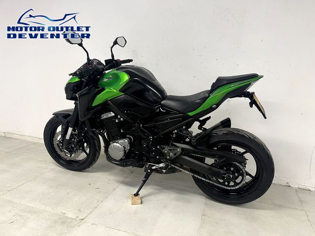 kawasaki - z900