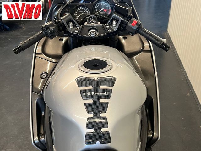 kawasaki - zzr-600