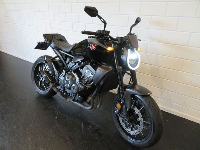 honda - cb-1000-r-black-edition