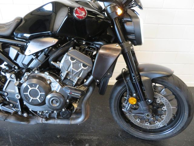 honda - cb-1000-r-black-edition