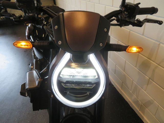 honda - cb-1000-r-black-edition