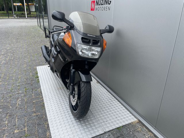 honda - cbr-1000-f