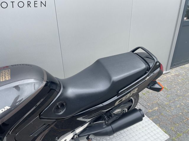 honda - cbr-1000-f