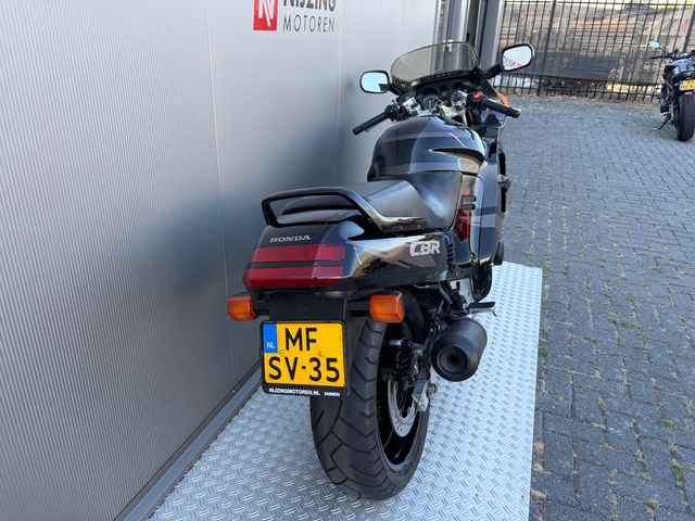 honda - cbr-1000-f