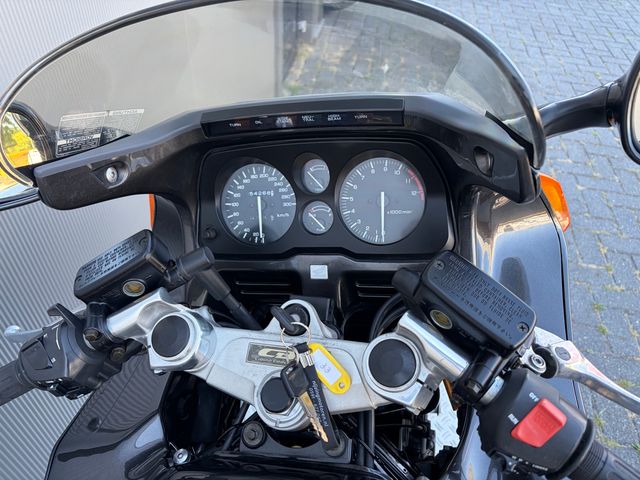 honda - cbr-1000-f