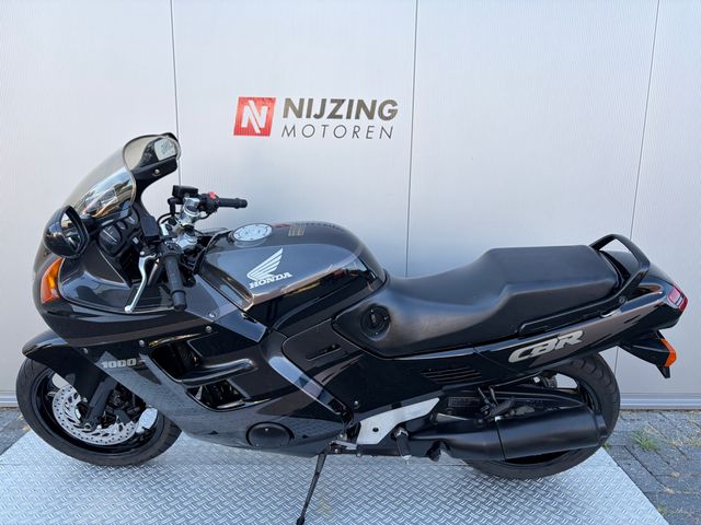 honda - cbr-1000-f