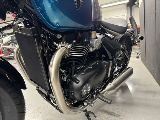 triumph - bonneville-bobber