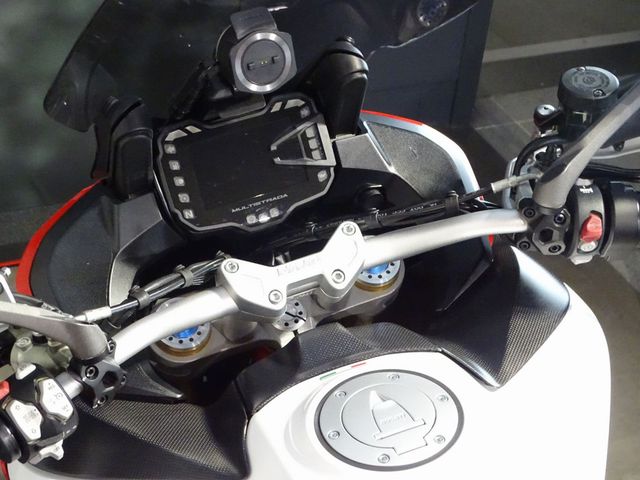 ducati - multistrada-1260-pikes-peak