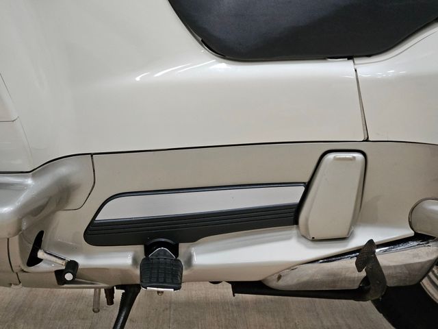 honda - pc-800-pacific-coast